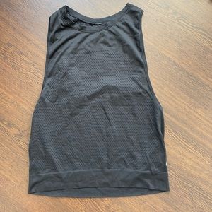 Lululemon black tank